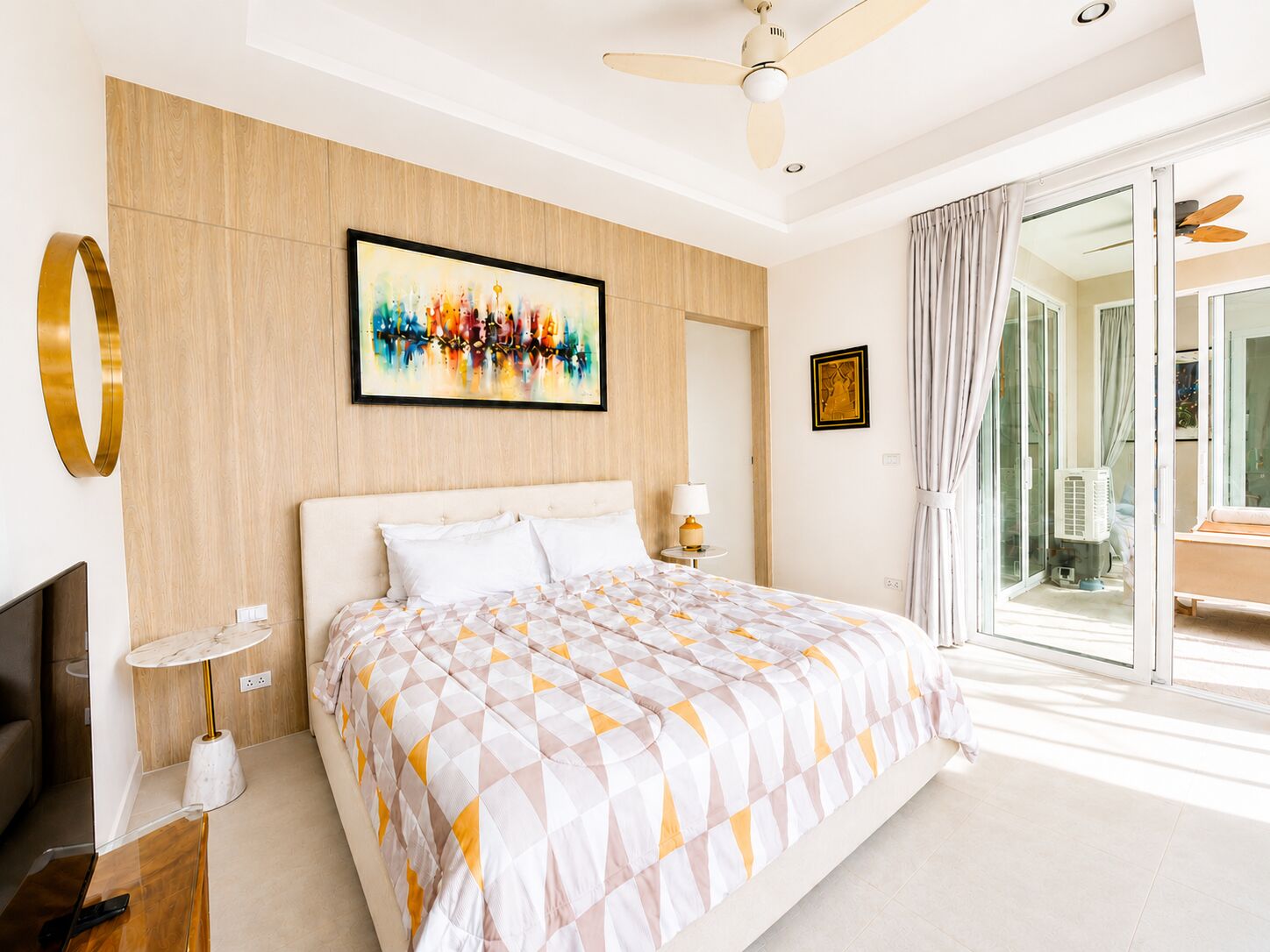Master Bedroom 01