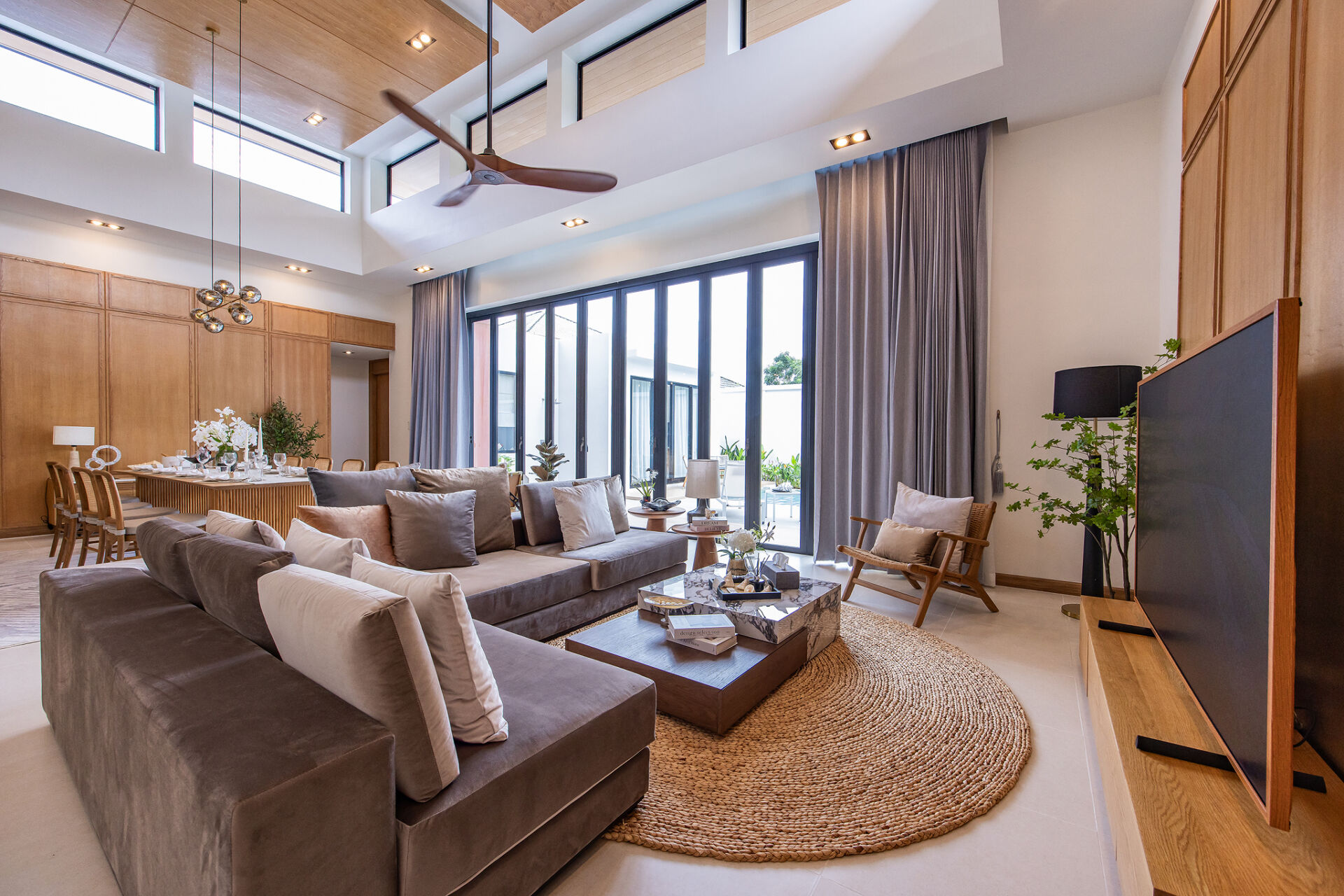 Monetaria Living Area (21)